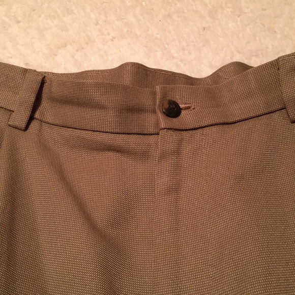 Q Collection Dress Shorts Size 38 - Picture 2 of 6